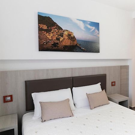 Eden Rooms La Spezia Exterior foto